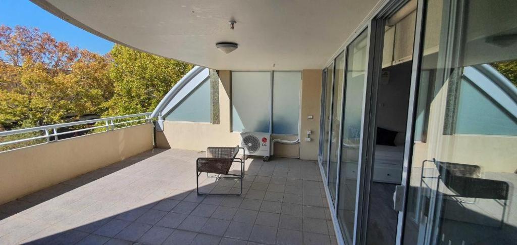 Dana-Cozy Private Room In Shared Central Apt-Rm 2 كنبرا المظهر الخارجي الصورة